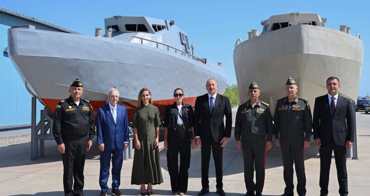 Aziz Yıldırım’dan Beşiktaş maçı sonrası sürpriz ziyaret: Aliyev’e İDA’ları tanıttı